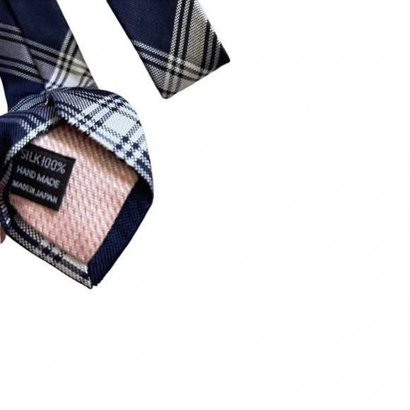 FAIRFAX Exclusively for Barney’s New York 100% Silk Men’s Tie - Picture 4 of 7